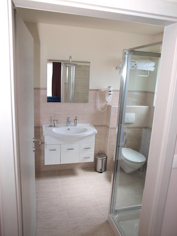 מאלינסקה Guesthouse Olei מראה חיצוני תמונה