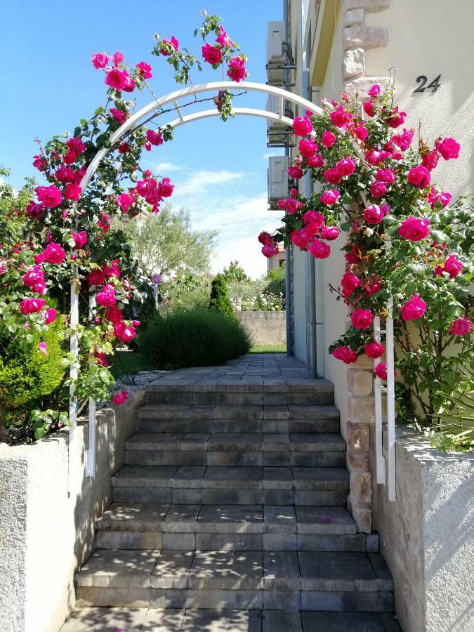 מאלינסקה Guesthouse Olei מראה חיצוני תמונה